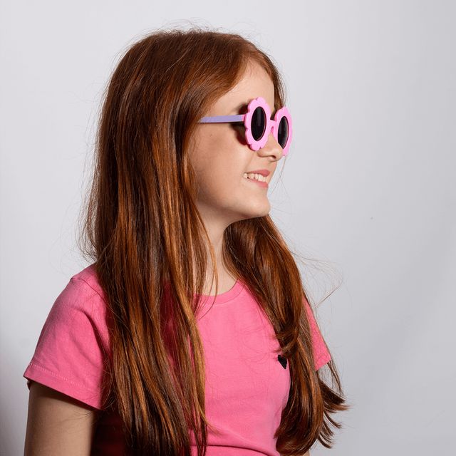 Niño con lentes SunKids